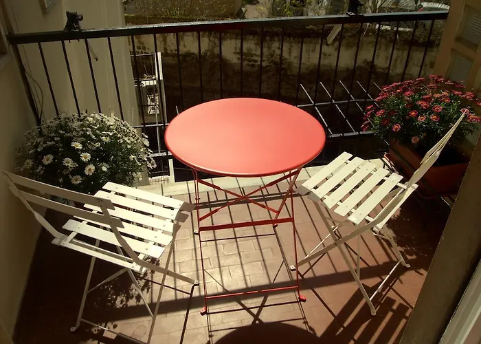 Bibliotechina Naples